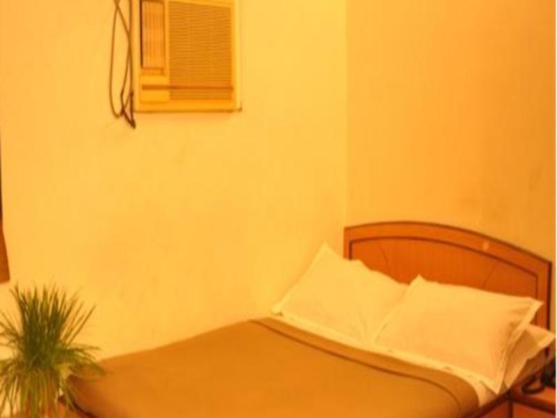 Hira Palace Hotel Mumbai  Buitenkant foto